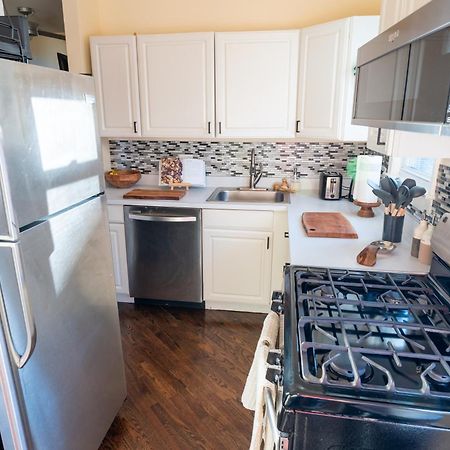 Bucktown Private Condo Чикаго Екстериор снимка