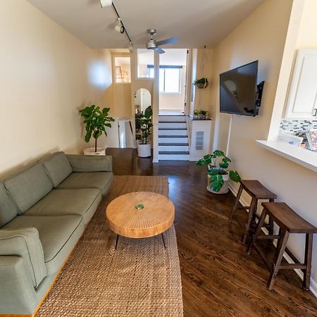 Bucktown Private Condo Чикаго Екстериор снимка